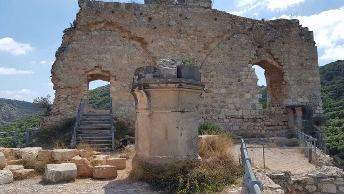 ממבצר המונפורט למצד אבירים קטע מס' 2 בשביל מים אל ים